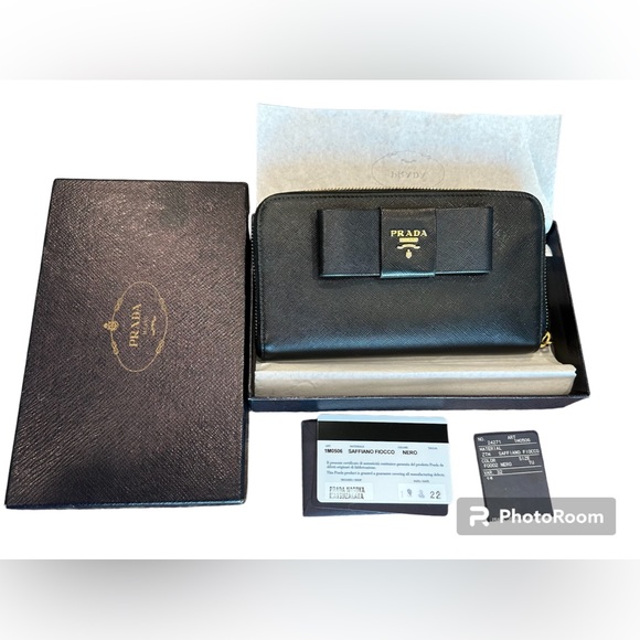 🖤AUTHENTIC PRADA BLACK SAFFIANO FIOCCO LEATHER ZIP WALLET + INCLUSIONS🖤 - Picture 1 of 11